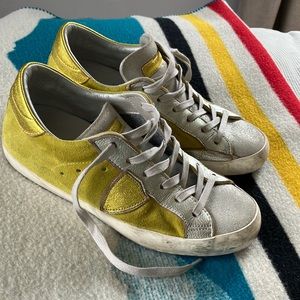 Preloved Philippe Model sneakers! 💛